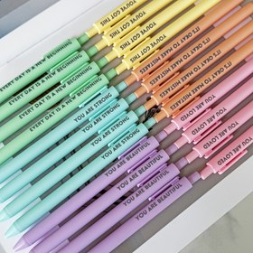 Resim 24 adet Pastel Motivasyonel İlham Verici Kalem Seti - Geri Çekilebilir Mutlu Pozitif Kalemler, Siyah Mürekkep, Kolay Klips, Kauçuk Kaplama Toplu Kalemler - Dergisi İçin Renkli ve Sevimli Kalemler, Yazma Malzemeleri 