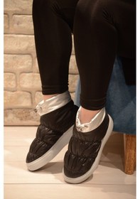 Resim KADIN SİYAH ŞİŞME PARAŞÜT KUMAŞ BÜZGÜLÜ MODEL KISA BOT&BOOTİE Siyah 