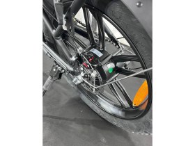 Resim Kron Elektrone Pasific 20 Jant E-Bike Md 7 Vites Elektrikli Katlanır Bisiklet Siyah Kırmızı Füme 