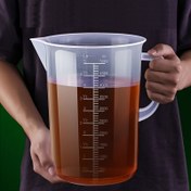 Resim 2 adet Büyük Kapasiteli Plastik Dereceli Bardak, 1000ml, 2000ml, 3000ml, 5000ml Kalınlaştırılmış Yumuşak ve Dayanıklı Tutacaklı, Bahçecilik Şeffaf Su Araba Yağı Dolum Kova için Uygun 