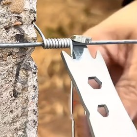 Resim 1 Büyük Çok Fonksiyonlu Çit Teli Bükücü, T-Post Klipsleri ve Dikenli Tel Araçları için Uygun, Zaman Tasarruflu & Kullanımı Kolay, Her Türü Çitleme İçin İdeal Seçim, Tarımsal Bakım ve Dış Güvenlik Çitler 
