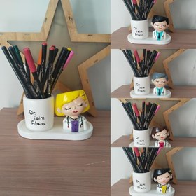 Resim Dafniart Kişiye Özel İsim Yazılabilir Doktor Hediyesi Masa Üstü Set 18 * 12 Çok Renkli Siyah Saçlı Erkek Doktor Set 18 * 12 