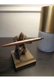 Resim shop Diz Çöken Şövalye Kalem Tutucu (Masaüstü Dekor) 