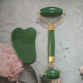 Resim 1 Takım Plastik Yüz Masaj Rulosu + Kalp Şeklinde Gua Sha Tahtası - İki Başlı Açık Bej Cilt Bakım Aracı, Parfümsüz, Pil Gerektirmez, Rahatlama ve Güzellik İçin | Pürüzsüz Yüzey 