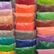 Resim 4 Çanta (Toplam 8000 adet) LXSWY 2.6mm Büyük Delikli Mini Küçük Sigorta Boncuklar - DIY Takı Yapımı, Pixel Sanat & Puzzle El İşleri için Canlı Renkli Plastik Eritme Boncukları - Takı Tasarımcıları için Dayanıklı Malzemeler 
