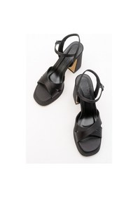 Resim Luvishoes Luvi Shoes Henry Siyah Saten Kadın Platform Topuklu Ayakkabı Siyah 