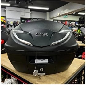 Resim Givi B360NT Arka Çanta 36 Litre Kapasite Çizilmeye Dayanıklı Siyah Tasarım 