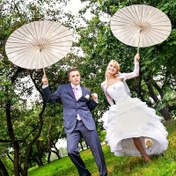 Resim 10 Şık Beyaz Düğün Katlanır Şemsiye - El Boyaması Gelin Gölgelik, Geri Dönüştürülmüş Ahşap Sap | Nikah törenleri, partiler ve fotoğrafçılık İçin Uygun | Zarif Yapım, Klasik Tasarım, Taşınabilir Seyahat, Kaliteli Kumaş, Şık Aksesuarlar, Bahçe Şemsiyesi,Şemsiye Açık Hava İçin Piknik Şemsiyesi,Havuz Şemsiyesi,Pazar Şemsiyesi,Balkon Şemsiyesi,Masa Şemsiyesi,Yağmur Şemsiyesi,Güneş Şemsiyesi,Boho Şemsiye, Seyahat Şemsiyesi,Parti Aksesuarı,Vintage Şemsiye,Dayanıklı İnşaat, 