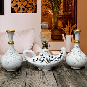 Resim Otogar Çini 3'lü Seramik Mermer Desenli Konsol Seti-2 Vazo 1 Gazlambası Sabret-Şükret-Dua Et Yazılı -Gold Yaldızlı 
