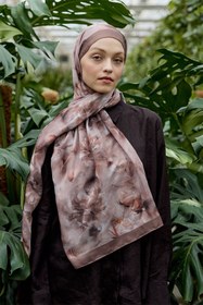 Resim Seasons Of Garden Desen Şal Mocha 