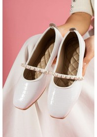 Resim Kroko Desenli İnci Bant Aksesuarlı Babet - Beyaz - 36 Beyaz 