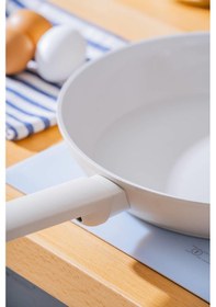 Resim Acar Ultimate Pro İndüksiyon Tabanlı Tava - 28 Cm Krem 