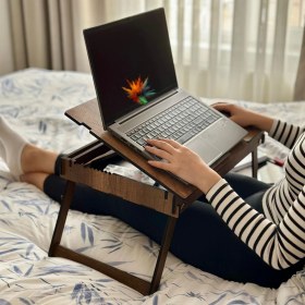 Resim Vigo Wood Katlanır Ayaklı Ayarlanabilir Laptop Sehpası Telefon Bölmeli Bilgisayar Çalışma Sehpası 