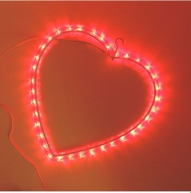 Resim Led Işıklı Askılı Kalp Yılbaşı Süsü 220V Kırmızı 30 CM 