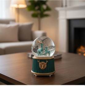 Resim Pilli Işıklı Müzikli Kar Küresi-iki Geyikli Yeşil Figürlü Biblo, Led Aydınlatmalı Kar Küresi 