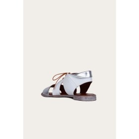 Resim Bueno Shoes Gümüş Beyaz Deri Kadın Düz Sandalet 