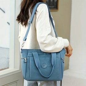 Resim Kadınlar için Hafif Mavi Naylon Omuz Çantası - Çok Yönlü, Büyük Kapasiteli, Ayarlanabilir Askı, Seyahat ve Alışveriş için Rahat Moda, Düz Renk, Fermuar Kapatma, Ayarlanabilir Omuz Çantası | Şık Omuz Çantası | Fermuar Kapatma Çantası, Seyahat Çantası 
