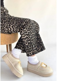 Resim Carren Bej Süet Bot Göründüğü Gibi 