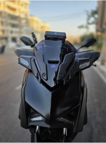 Resim MOTOCAM Yamaha Xmax 250 Uyumlu Siperlik Ön Cam 2023-2025 Model 36cm Siyah Renkli 4mm KISA SPOR CAM 