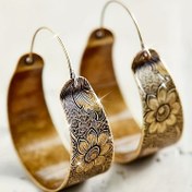 Resim Günlük kullanım için Vintage Boho Çiçek Oymalı Alaşım Halka Küpeler, Demir Kulak İğnesi, Tüy Değil 