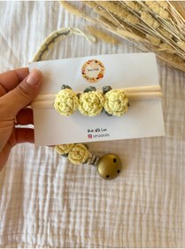 Resim seraskids El Örgüsü Yumuşak Sarı Kız Bebek Bandana Ve Ahşap Emzik Zinciri 