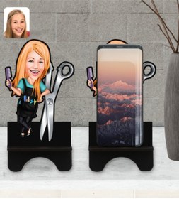 Resim Bk Gift Kişiye Özel Kadın Kuaför Karikatürlü Ahşap Biblo Telefon Standı-1 