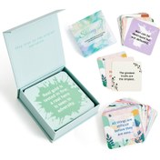 Resim Kadınlar için tasarlanmış, günlük cesaretlendirme, farkındalık ve meditasyon için ilham verici alıntılar içeren 50 Motivasyonel Olumlama Kartı Seti. 