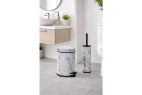 Resim Beyaz Mermer Desenli 2'li Banyo Seti, Metal Çöp Kovası ve Wc Fırçası 