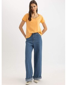 Resim DeFacto Regular Fit Yuvarlak Yaka Basic Düz Kısa Kollu Tişört K1508AZ24SMOG81 