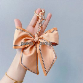 Resim Silver1 Gıoıo Yeni Ipek Eşarp Anahtarlık Kişiselleştirilmiş Inci Papyon Çanta Çekicilik Dokuma Anahtarlık (Yurt Dışından) 