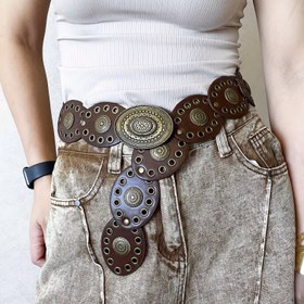 Resim Retro Batı Abartılı Kemer Perçinli Çok Katmanlı Moda Bisikletçi Tarzı 