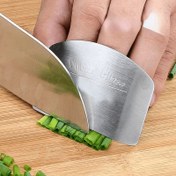 Resim 1 adet Paslanmaz Çelik Parmak Koruyucu - Tekrar Kullanılabilir Mutfak Güvenlik Aracı, Parmak Koruma için Eğik Tasarımıyla Dayanıklı Metal Kesici Koruyucu, Sızma Biber ve Diğer Yiyecekler Kesmek için İdeal, Parmak Koruma için Kesici Koruma 