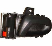 Resim SUZUKI SWIFT- SD/HB- 97/04; ÖN KAPI İÇ AÇMA KOLU SOL SİYAH (İÇTEN KİLİTLEMELİ) (HUSHAN) 83160-66E00-5ES 