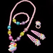Resim 1 Set WhimsyWear El Yapımı Tek Boynuzlu At Boncuklu Takı Seti - Küçük Prenses Hediyesi İçin Sevimli Hayvan Temalı Plastik ve Reçine Kolye, Bileklik, Yüzük ve Saç Tokası Seti 