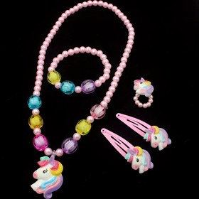 Resim 1 Set WhimsyWear El Yapımı Tek Boynuzlu At Boncuklu Takı Seti - Küçük Prenses Hediyesi İçin Sevimli Hayvan Temalı Plastik ve Reçine Kolye, Bileklik, Yüzük ve Saç Tokası Seti 