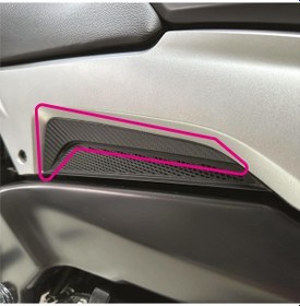 Resim Bajaj Dominar Orta Plastik Karbon Kaplama Sticker Etiket Modeli 