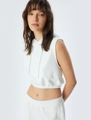 Resim Üç İplik Şardonsuz Kapüşonlu Pamuklu Kolsuz Crop Sweatshirt 