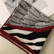 Resim Kadınlar için Lüks İpek & Yün Eşarp - Bordo Siyah Beyaz Gri Kare Şal Altın Yaprak Baskılı, Zarif Kırmızı Aksanlı Kışlık Sıcak Rüzgar Geçirmez Yaka, Günlük & Resmi Kıyafetler için Elde Yıkanabilir (Bordo Kenarlı) - Tasarımcı Aksesuar 