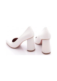 Resim Dgn 660-22y Kadin Sivri Burun Parmak Dekolteli Galvaniz Ökçe Topuklu Ayakkabi Beyaz 