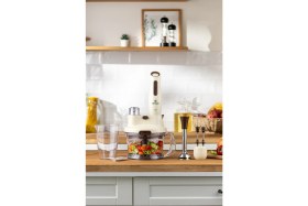 Resim Krem Renkli Çok Fonksiyonlu Mutfak Robotu, Pratik ve Şık Tasarım 