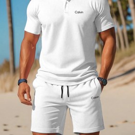 Resim Erkek Calvin Logo Polo Gömlek & Şort Seti - Beyaz Rahat Yaz Plaj Giyimi, Bağcıklı Bel, Tatil & Eğlence İçin Nefes Alabilen Kumaş, Plaj Giysileri, Tatil Kıyafetleri, Şık Bağcıklı, Rahat Uygunluk 