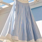 Resim Şık Yüksek Bel Çizgili A-Line Etek Kadınlar İçin - Mavi ve Beyaz Dikey Çizgiler, Ruffled Hem ile Akışkan Tasarım, Bahar/Yaz/Sonbahar İçin Mükemmel, Tüm Mevsim Etek | Ruffled Hem Etek | Plise Detayları 