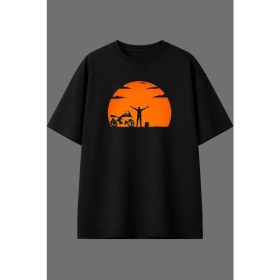 Resim Vsrn Manzara Motorcu Tasarım Ön Baskılı Siyah Oversize T Shirt 