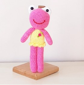 Resim nildamigurumi Amigurumi Örgü Oyuncak Kurbağa Kız 