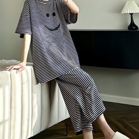 Resim neşeli yüz çizgili baskılı pijama takımı, bayan kısa kollu yuvarlak yaka gevşek üst ve pantolon rahat iki parçalı takım, rahat tarz, ev kıyafetleri 