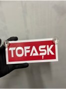 Resim Kırmızı Renk Üzeri Beyaz Renk Tofaşk Yazılı Vantuzlu Cam Süsü 