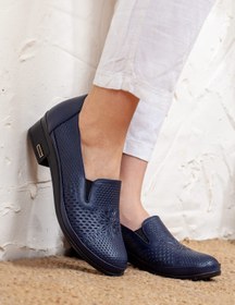 Resim DERİMİSS Kadın Hakiki Deri Ekstra Hafif Ve Esnek Lacivert Ortopedik Ayakkabı (1 NUMARA BÜYÜK ALINIZ) 