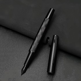 Resim Black Warrior Premium Dolma Kalem - 0.5mm Titanyum Uç, Erkekler & Kadınlar için Pürüzsüz Yazı, Ofis & Okul Kullanımı için İdeal, 3.4 Kalibre Mürekkep Kartuşu Dahil 