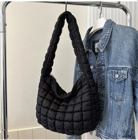 Resim Tenfowee Kadın Siyah Yüksek Kaliteli Puf Çantası, Kol Çantası, Spor & Seyahat İçin Hafif, Taşınması Kolay, Büyük Kapasiteli 