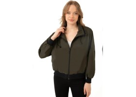 Resim First Stops Spor Kadın Dik Yaka Su ve Rüzgar Geçirmez Oversize Crop Mevsimlik Yağmurluk Rüzgarlık 
